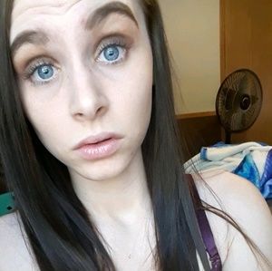 Meet your Posher, Alison